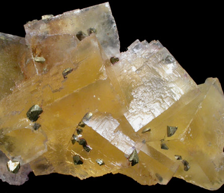 Fluorite with Chalcopyrite from Mahoning #7 Mine, Davis-Deardorff Complex, Cave-in-Rock District, Hardin County, Illinois