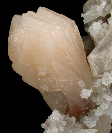 Stilbite on Quartz stalactite from Jalgaon, Maharashtra, India