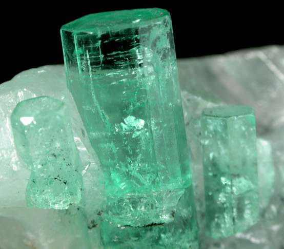 Beryl var. Emerald on Calcite from La Pita Mine, Vasquez-Yacopi District, Colombia