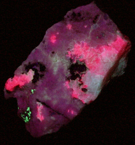 Tugtupite and Chkalovite from Kvanefeld, Ilimaussaq Complex, Narsaq, Greenland (Type Locality for Tugtupite)