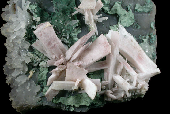 Quartz pseudomorphs after Anhydrite on Quartz from Irai, Rio Grande do Sul, Brazil