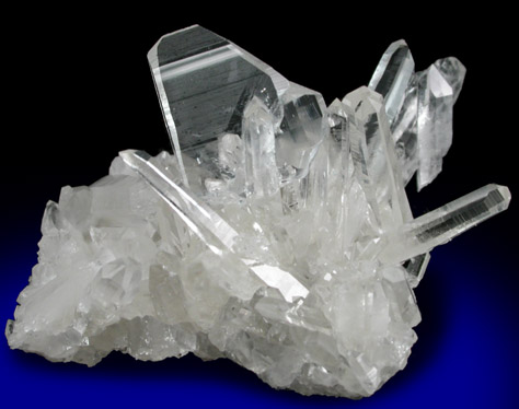 Quartz (Japan Law-twinned) from Mina Mundo Nuevo, Huamachuco, La Libertad, Peru