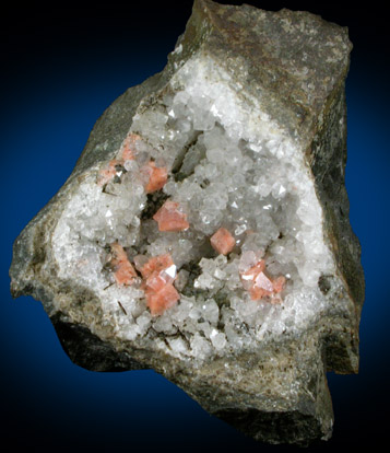 Chabazite, Calcite, Quartz, Chamosite from Upper New Street Quarry, Paterson, Passaic County, New Jersey