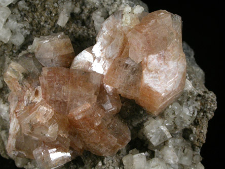 Heulandite-Ca, Calcite, Stilpnomelane from Prospect Park Quarry, Prospect Park, Passaic County, New Jersey