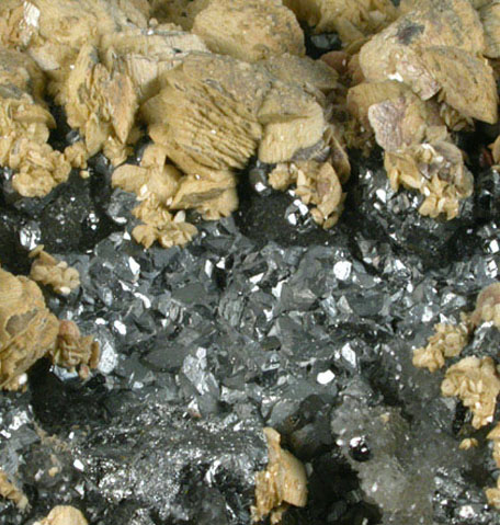 Tetrahedrite, Siderite, Quartz from Casapalca District, Huarochiri Province, Peru