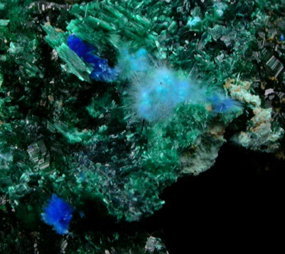 Grandviewite (IMA 2007-004), Brochantite, Cyanotrichite, Azurite from Grandview Mine, Coconino County, Arizona (Type Locality for Grandviewite)