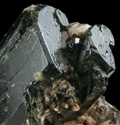Clinopyroxene, Microcline, Fluorapatite from Route 62 road cut, north of Bancroft, Ontario, Canada