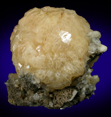 Stilbite-Ca from Summit Quarry, Union County, New Jersey