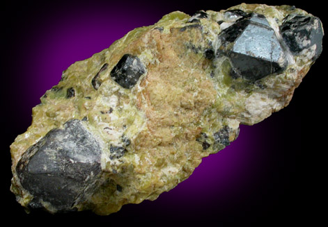 Hematite in Serpentine from Snarum, Buskerud, Norway