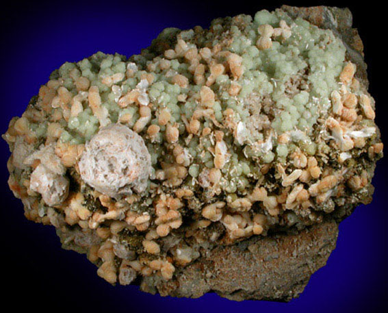 Analcime, Stilbite, Prehnite, Natrolite, Calcite, Quartz from Upper New Street Quarry, Paterson, Passaic County, New Jersey