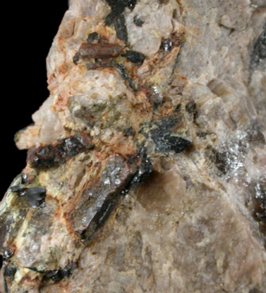 Ishikawaite from Penfield Quarry, Portland, Middlesex County, Connecticut