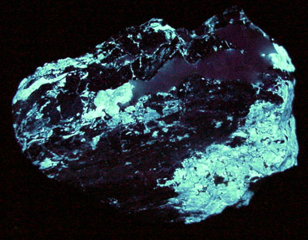 Scheelite with Ferberite from Cornwall, England