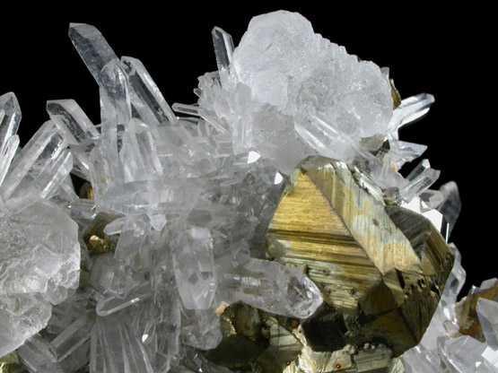 Fluorite and Chalcopyrite on Quartz from Huaron District, Cerro de Pasco Province, Pasco Department, Peru