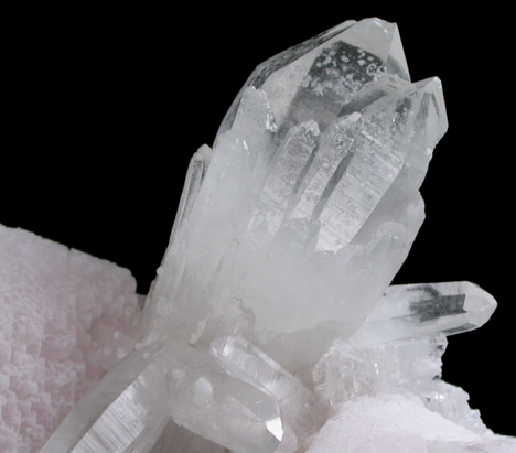 Calcite var. Manganoan (twinned crystals) with Quartz from Huaron District, Cerro de Pasco Province, Pasco Department, Peru