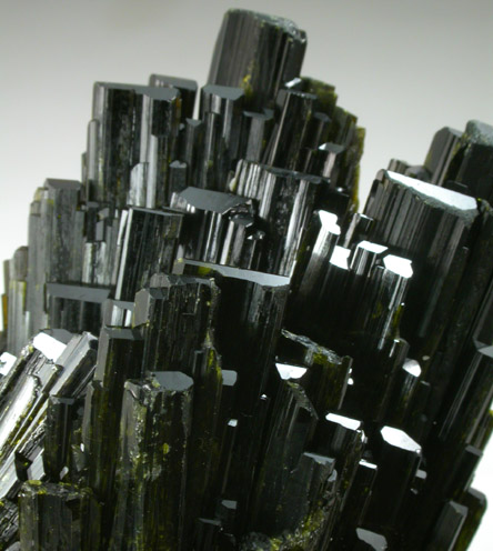 Epidote from Rosario Mabel Claim, Pampa Blanca, Huancavelica Department, Peru