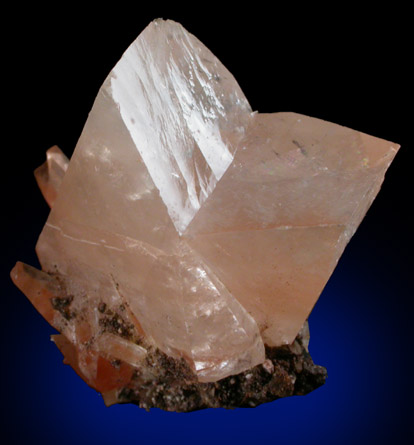 Calcite (twinned crystals) from Leiping Mine, Guiyang, Hunan, China