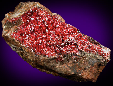 Vanadinite from Apache Mine (Vanadium Shaft), 8 km north of Globe, Gila County, Arizona