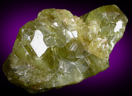 Chrysoberyl (twinned crystals) from Esprito Santo, Brazil