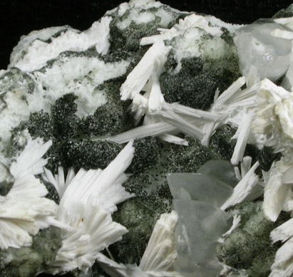 Natrolite, Calcite, Chamosite, Datolite from Millington Quarry, Bernards Township, Somerset County, New Jersey