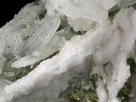 Calcite, Quartz, Chalcopyrite, Hedenbergite from Krushev Dol Mine, Madan District, Rhodope Mountains, Bulgaria