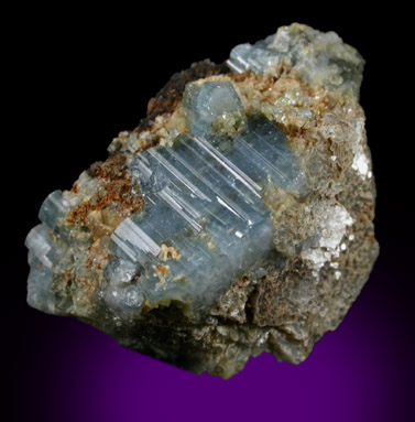 Fluorapatite from Emmons Quarry, southeastern slope of Uncle Tom Mountain,  Greenwood, Oxford County, Maine