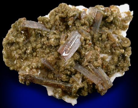 Guimaraesite and Childrenite on Quartz from Corrego do Piaui, Itinga, Minas Gerais, Brazil (Type Locality for Guimaraesite)