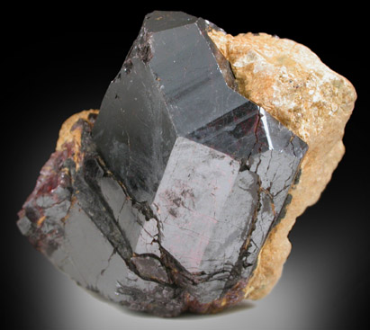 Rutile from Champion Mine, 6 km WSW of White Mountain Peak, White Mountains, Mono County, California