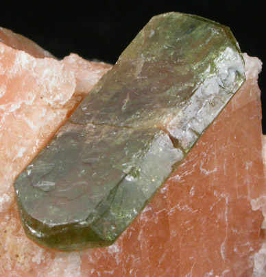 Fluorapatite in Calcite from Yates Mine, Otter Lake, Pontiac County, Qubec, Canada