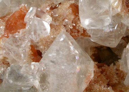 Calcite, Stellerite, Gmelinite-Ca, Chabazite-Ca from Sokolovskiy-Sarbaiskiy Mine, Rudnyy, Kustanay Oblast, Kazakhstan