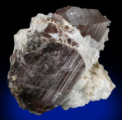 Axinite-(Fe) with Prehnite and Quartz from Baja California, Mexico