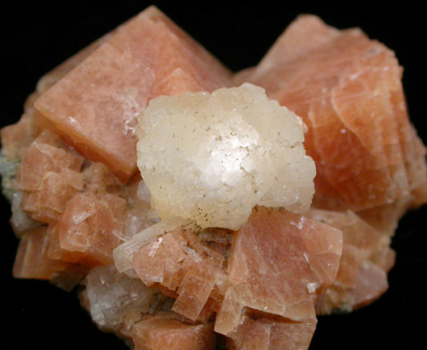 Chabazite-Ca with Stilbite-Ca from Imilchil, Errachidia, Morocco