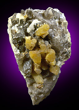 Heulandite-Ca from Striegau, Silesia, Poland