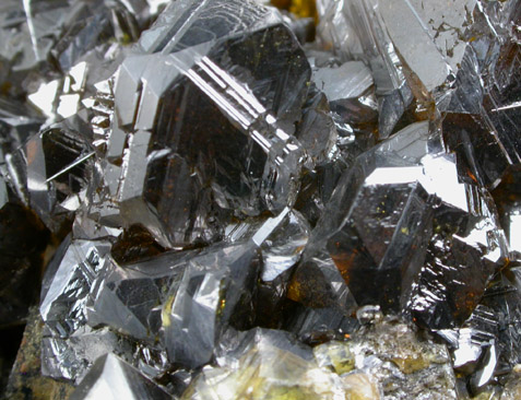 Sphalerite (Spinel-law twinned) from Commodore Mine, Creede District, Mineral County, Colorado