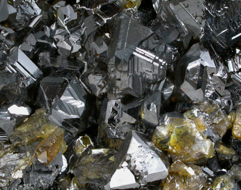 Sphalerite (Spinel-law twinned) from Commodore Mine, Creede District, Mineral County, Colorado
