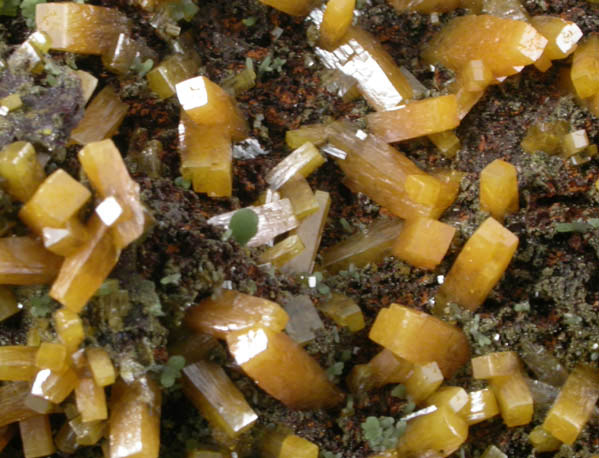 Wulfenite (pseudo-scalenohedral crystals) with Mimetite from Mina Ojuela, San Juan Poniente Vein, Level 6, Mapimi, Durango, Mexico