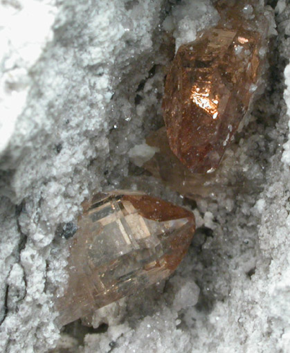 Topaz in rhyolite from Topaz Mountain, Thomas Range, Juab County, Utah