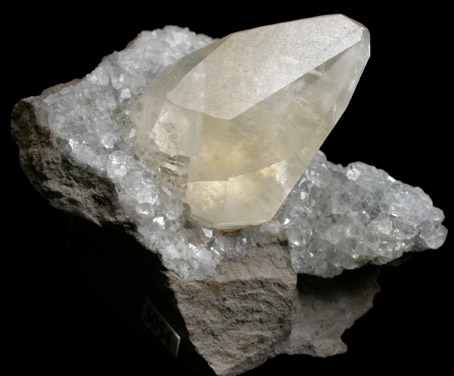 Calcite from Faylor-Middle Creek Quarry, 3 km WSW of Winfield, Union County, Pennsylvania