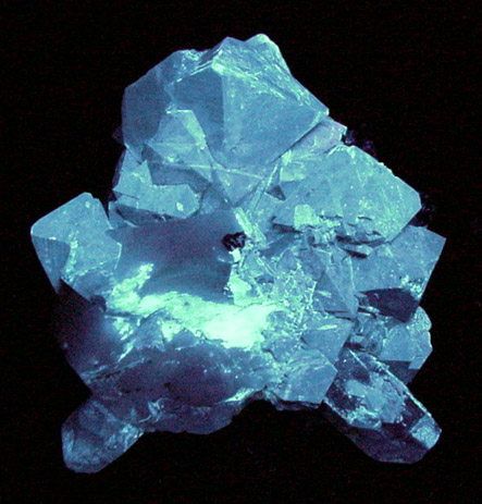 Scheelite on Quartz from Tae Wha Mine, Chungju, Chungchongpukdo, South Korea