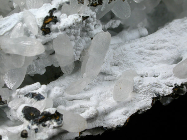 Smithsonite on smronadite from Broken Hill, New South Wales, Australia