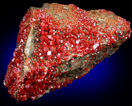 Vanadinite from Apache Mine (Vanadium Shaft), 8 km north of Globe, Gila County, Arizona