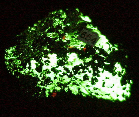 Larsenite with Calcite, Zincite, Willemite from Franklin Mining District, Sussex County, New Jersey (Type Locality for Larsenite and Zincite)