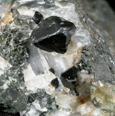 Gahnite var. Dysluite from Franklin Mining District, Sussex County, New Jersey