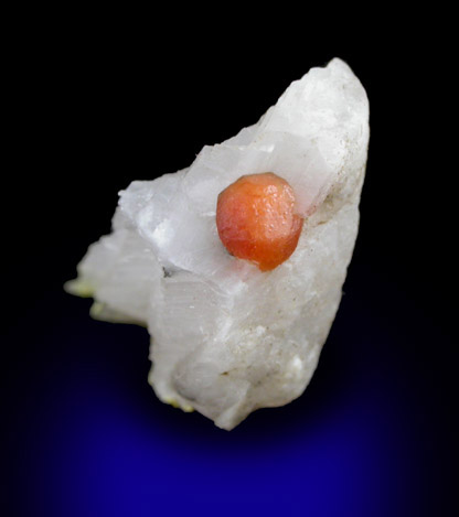 Willemite in Calcite from Trotter Mine Dump, Franklin Mining District, Sussex County, New Jersey
