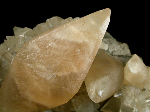 Calcite from Pugh Quarry, 6 km NNW of Custar, Wood County, Ohio