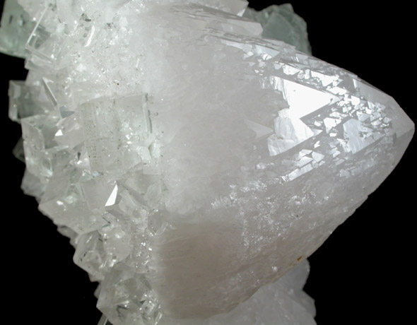 Fluorite on Quartz from Dongshan Mine, Hunan, China