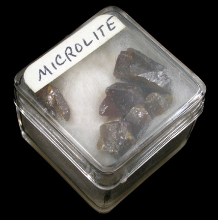 Microlite from (Rutherford Mine), Amelia Courthouse, Amelia County, Virginia