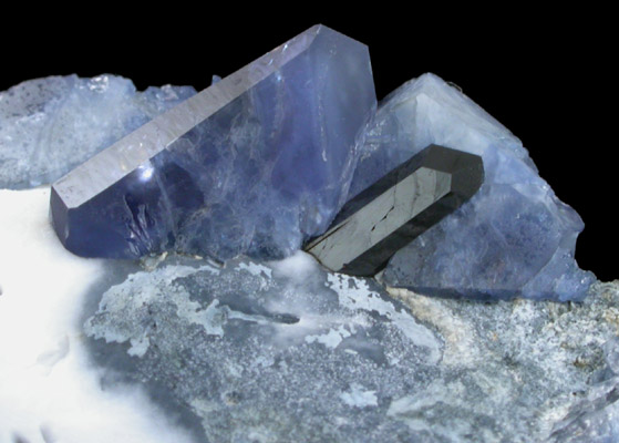 Benitoite and Neptunite in Natrolite from Benitoite Gem Mine, San Benito County, California (Type Locality for Benitoite)