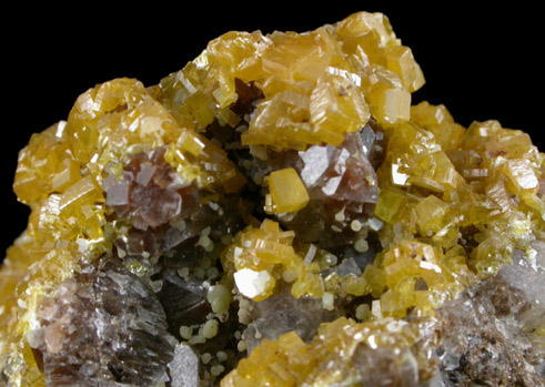 Wulfenite on Calcite from Mina Ojuela, Mapimi, Durango, Mexico