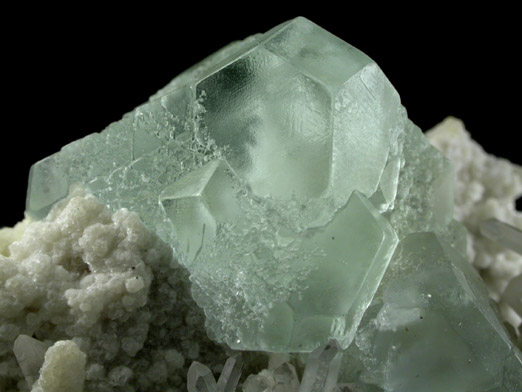 Fluorite on Quartz from Pasto Bueno District, Pallasca Province, Ancash Department, Peru