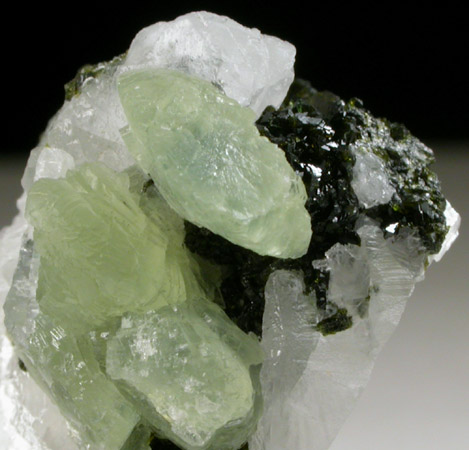 Babingtonite with Prehnite on Calcite from Lane's Quarry, Westfield, Hampden County, Massachusetts